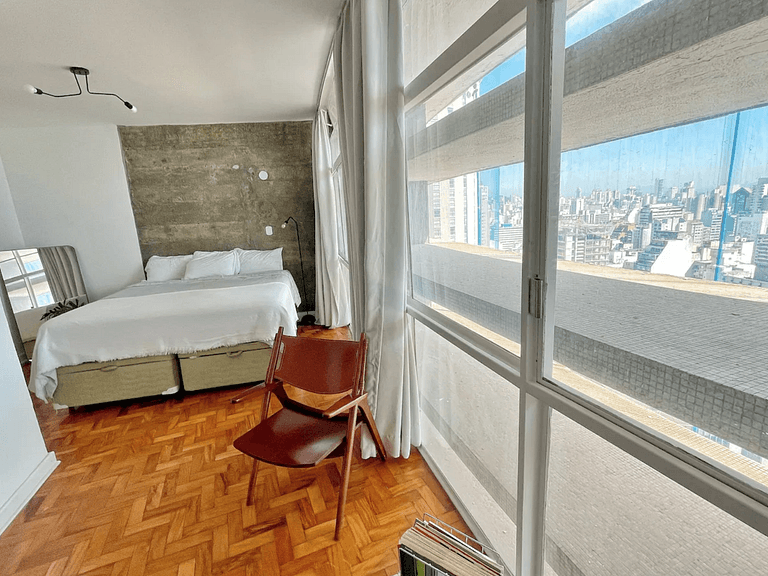 31° Andar: pôr do sol com AC + decor e conforto!