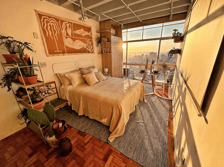 31° Andar: pôr do sol com AC + decor e conforto!