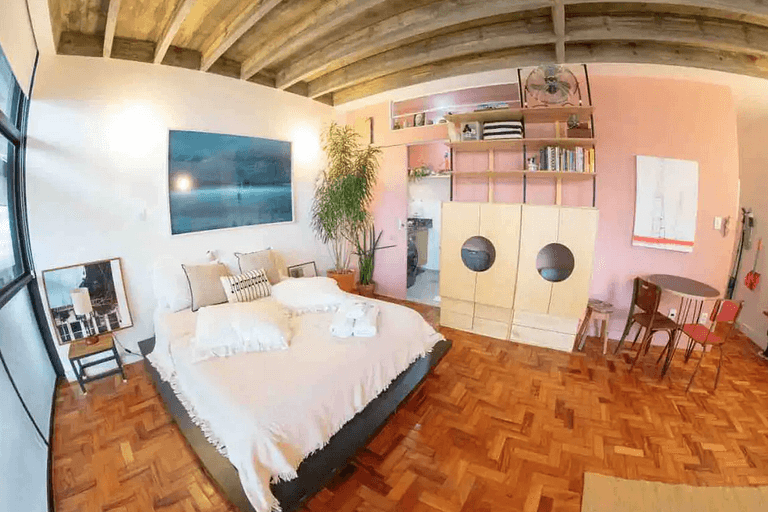 Loft com estilo industrial no Copan - Com ar